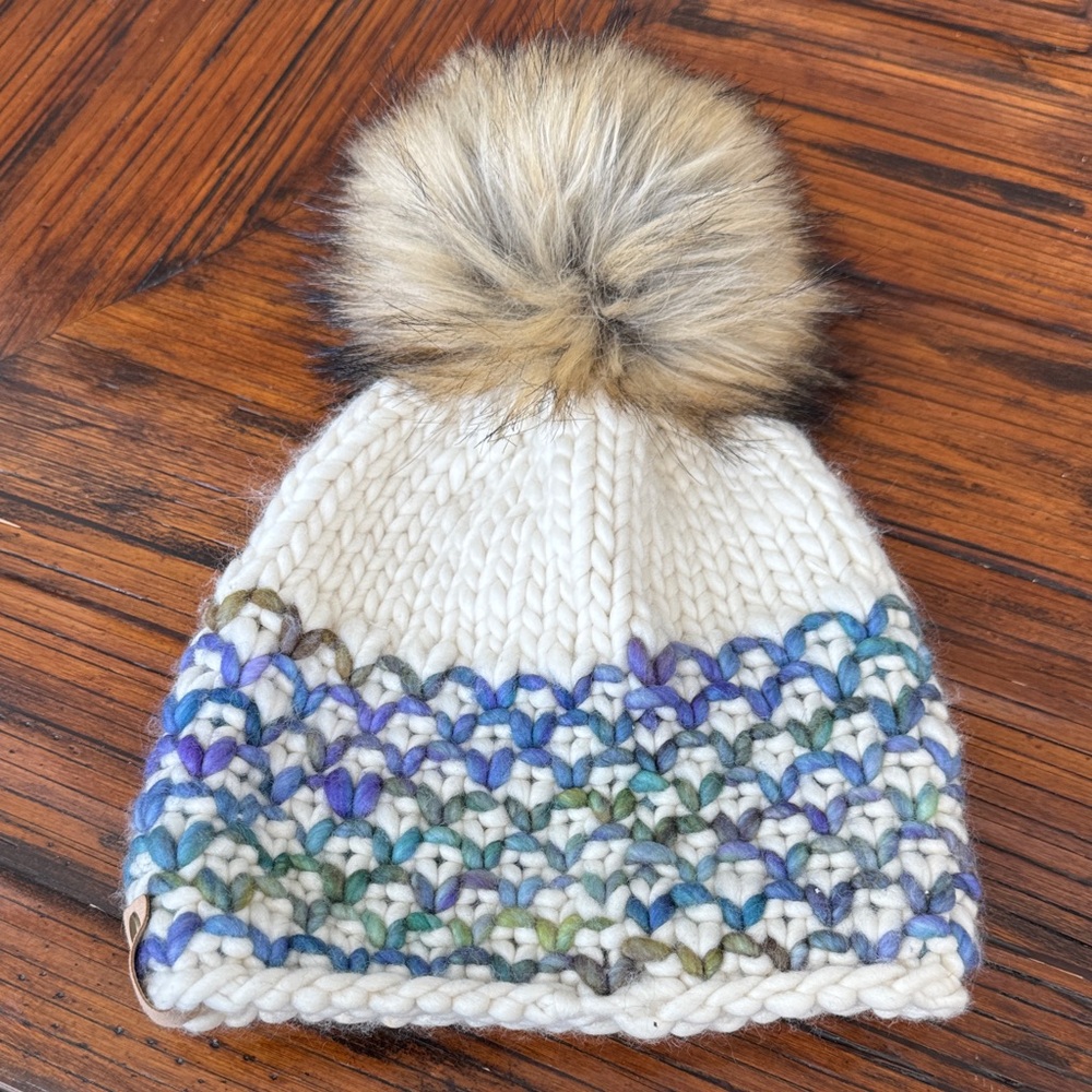 Allicaps knit hat